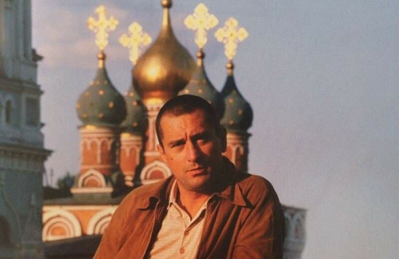1982 год, Роберт де Ниро приехал в российскую столицу для съемок в фильме Эмиля Лотяну "Анна Павлова", но местные чиновники не утвердили его на роль. 