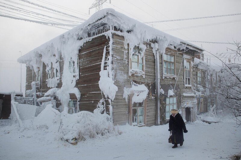 Как живут люди в самом суровом месте России вдали от цивилизации: реальные фото из Оймякона