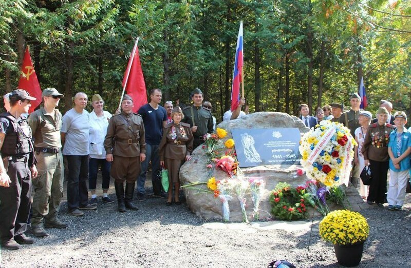 В Канаде открываются новые памятники советским солдатам