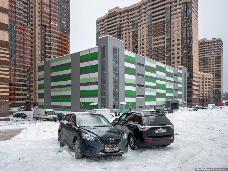 Посмотри, как ужасен может быть Петербург!