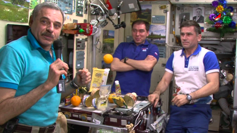 Вот уж никогда бы не подумал, что космонавты так питаются  (24 фото + видео)