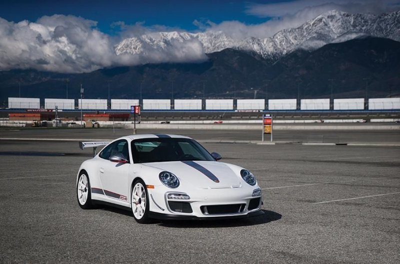 Почему не стоит доверять редкий Porsche подозрительным дальнобойщикам