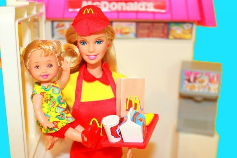 Барби и ее кукольная жизнь