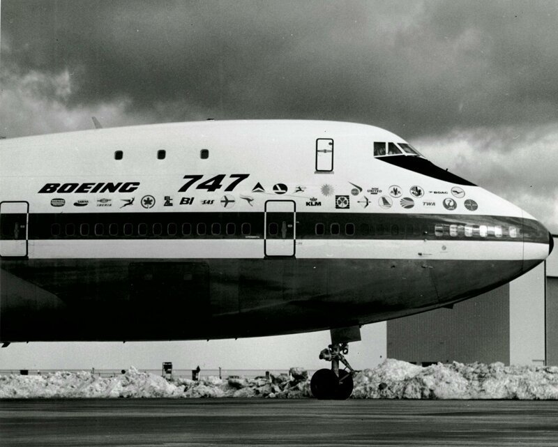 Самолет, который поменял все: какие стандарты в авиации до сих пор задает Boeing 747