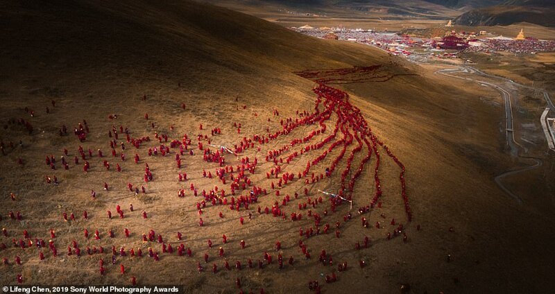 Красная река веры. Лифэн Чен (Китай), категория "Культура", Открытый конкурс