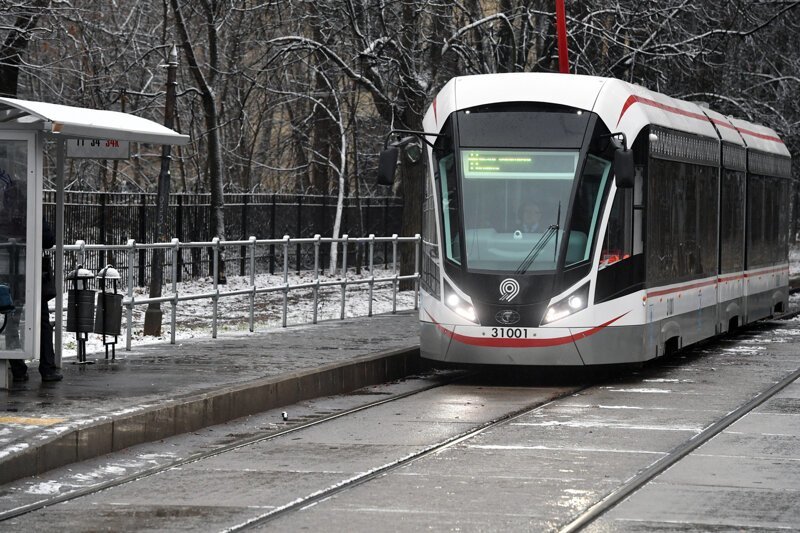 Советник руководителя Национальной технологической инициативы "Автонет" Роман Малкин считает, что новые трамваи могут неверно реагировать на дорожные препятствия