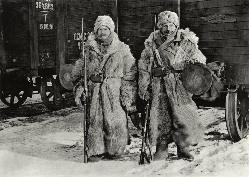 1. Чешские легионеры охраняют поезд в Сибири в -40 (1918)