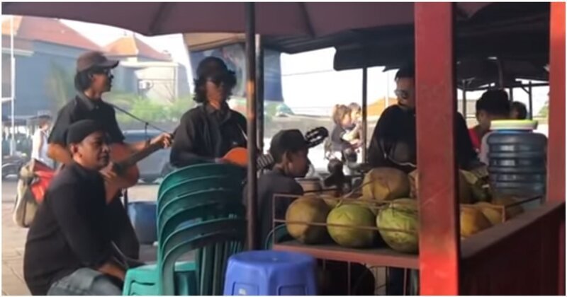 Неожиданная песня от уличных музыкантов на Бали