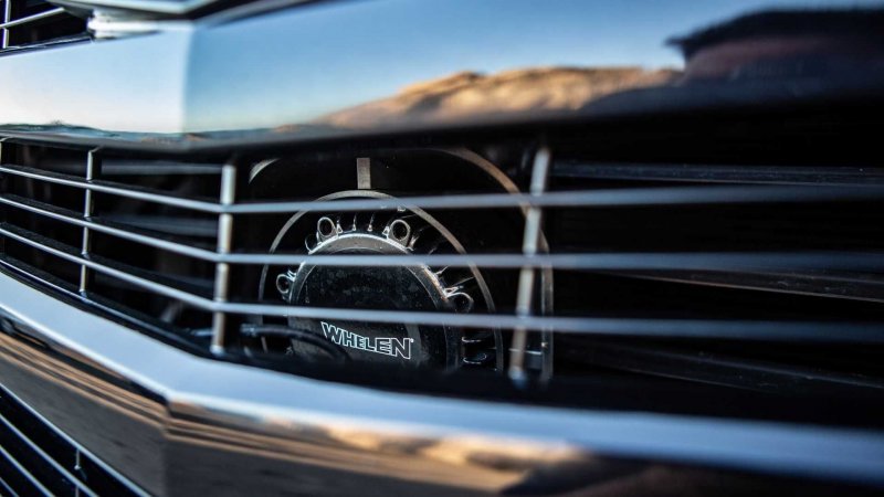 Бронированный Cadillac Escalade с невероятно роскошным салоном