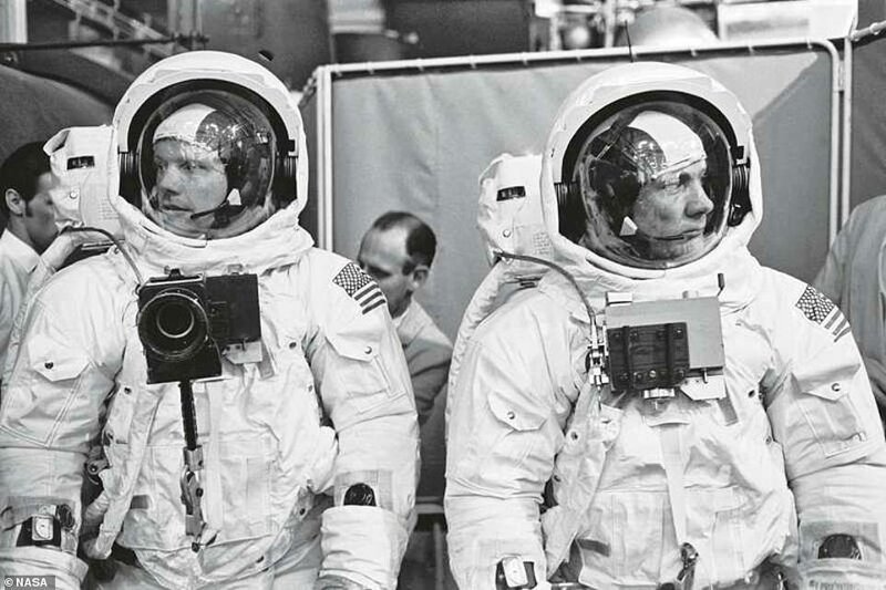 Команда миссии "Апполон-11": Нил Армстронг и Базз Олдрин