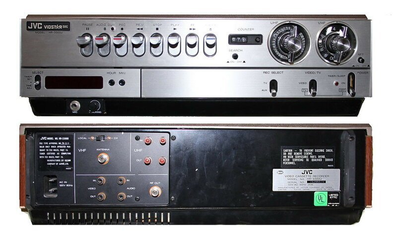 Самый первый VHS-магнитофон JVC HR-3300 (американская версия)