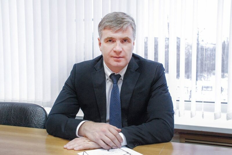 Стоит отметить, что Игорь Крашенинников состоит в комитете по вопросам семьи, женщин и детей.