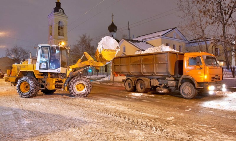Власти Петербурга рассказали о правильной стратегии по уборке снега