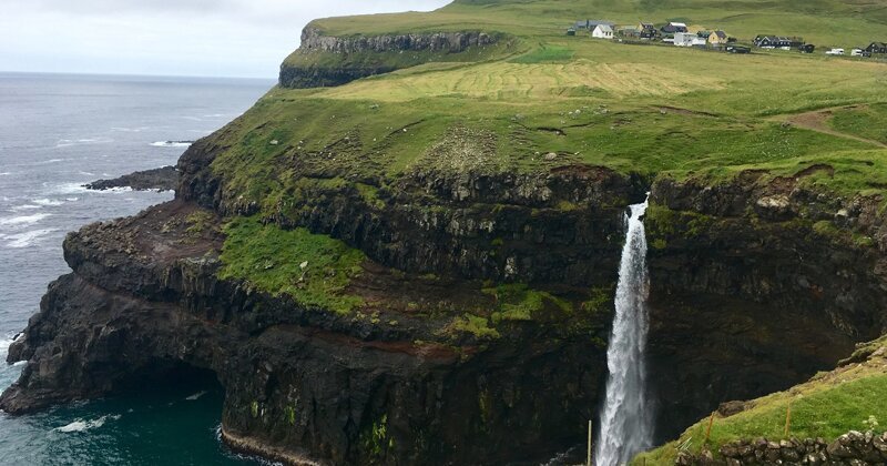 Дорогу добровольцам: Фарерские острова временно закроют для туристов