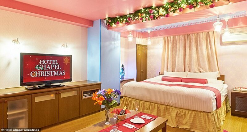 3. Hotel Chapel Christmas, Нарита