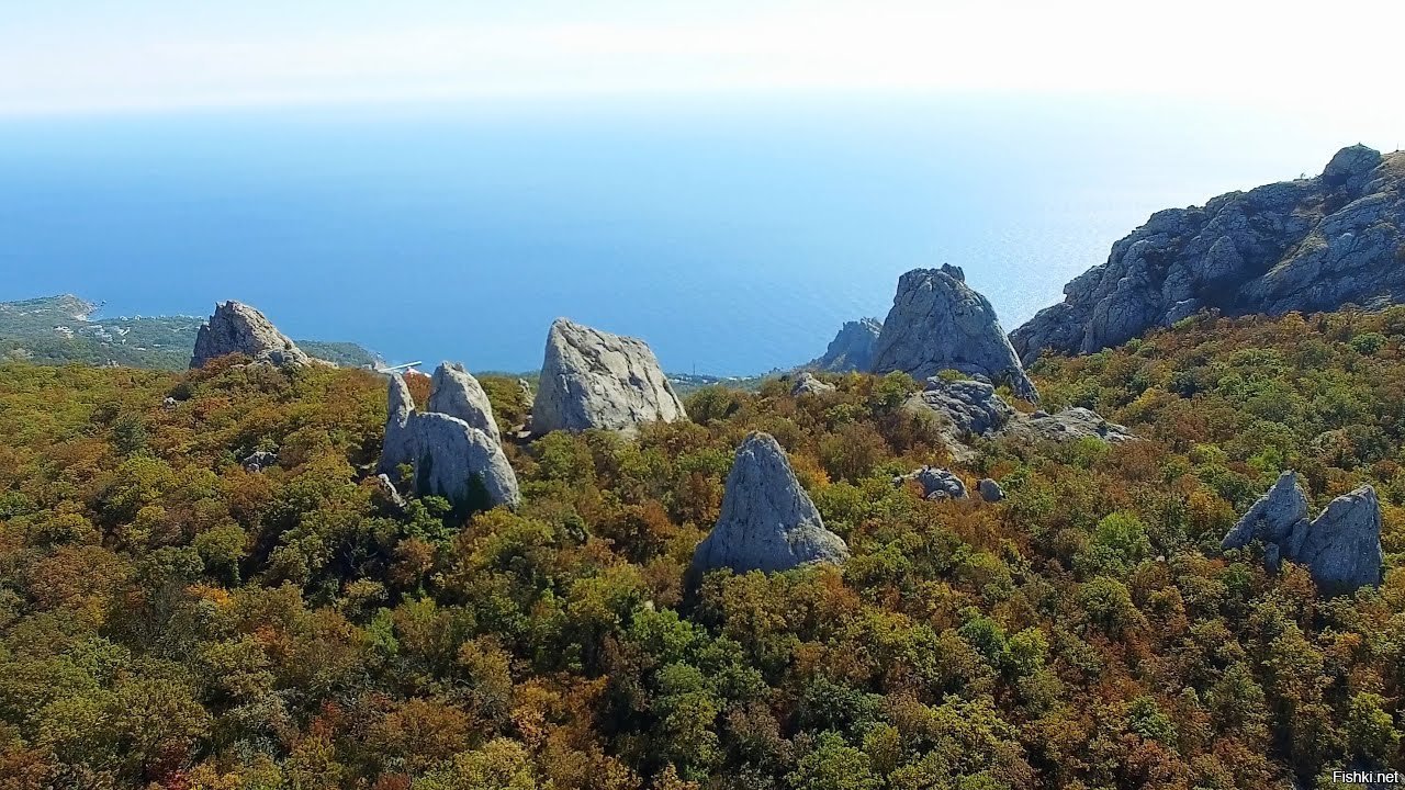 Храм солнца севастополь. Ильяс-Кая. Тышлар - храм солнца. Храм солнца Ласпи. Крым Ласпи Солнечный храм.