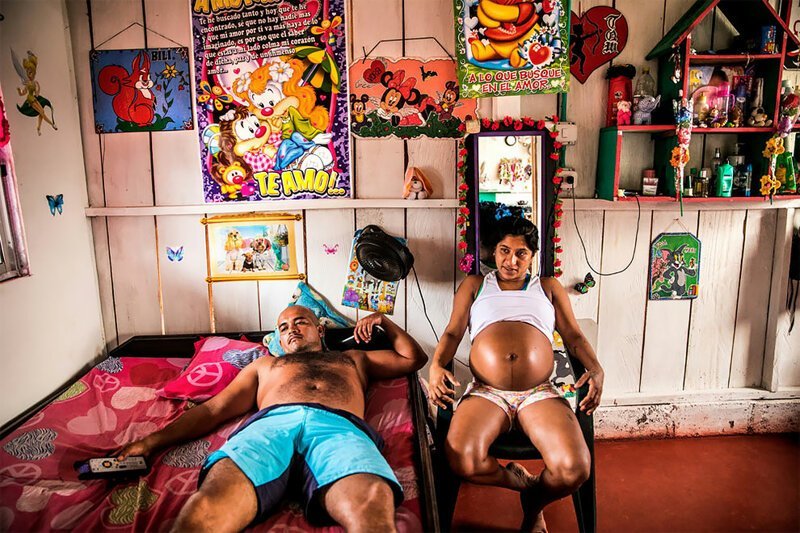 Беременность после запрета на роды в ФАРК. Каталина Мартин-Чико. Номинация в категории "Снимок года"