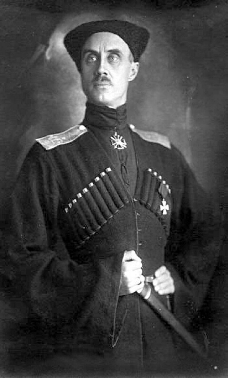 Барон Пётр Николаевич Врангель — русский военачальник, участник Русско-японской и Первой мировой войн, один из главных руководителей Белого движения в годы Гражданской войны