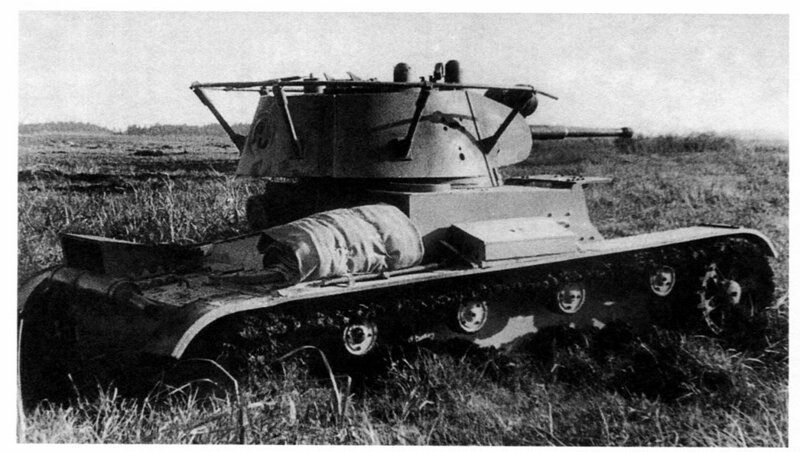 На фото – Т-26 выпуска 1938 года преодолевает болото на испытаниях