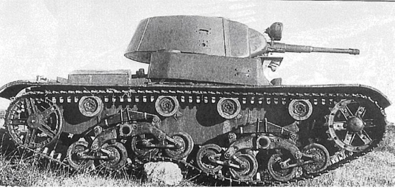 На фото – испытания Т-26 «с подвеской типа «Шкода»