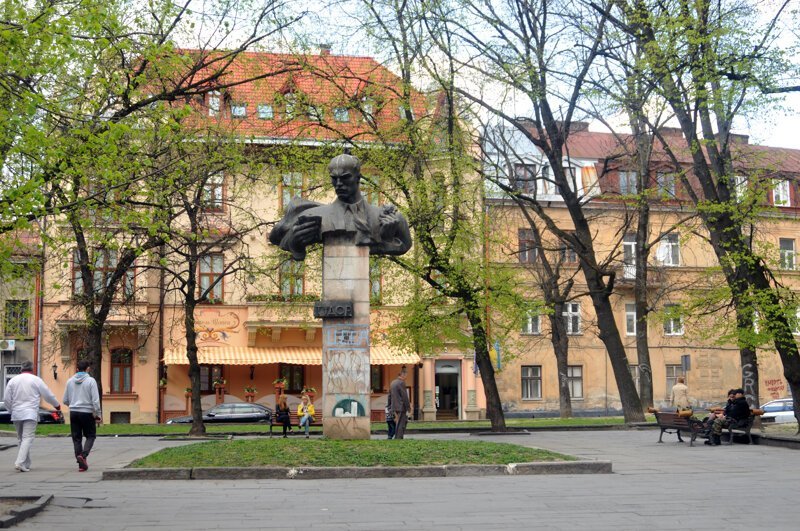 Памятник Степану Тудору