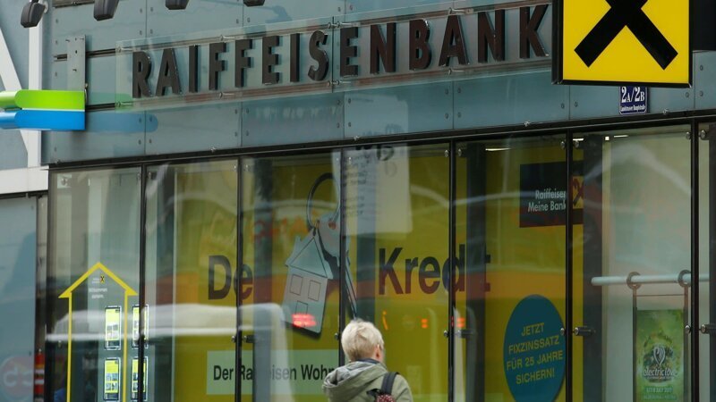 Акции Raiffeisen Bank, Deutsche Bank и других рухнули после сообщений об участии в отмывании грязных