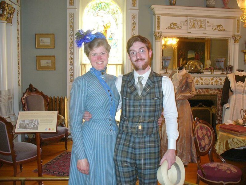 Вперёд в прошлое: семейная пара решила пожить в Викторианской эпохе