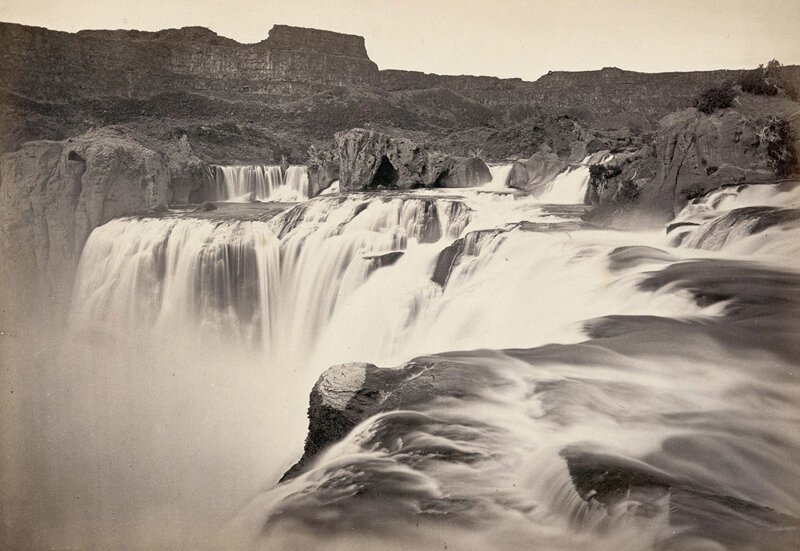 10. Водопад Шошони, штат Айдахо, 1874 год. Этот красивейший водопад называют «Ниагара Запада». Высота Шошони составляет около 65 метров — на 11 метров выше чем Ниагарский водопад. Ширина водопада — 274 метра: