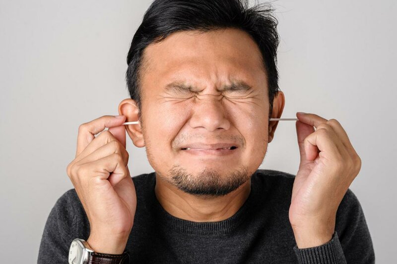 Чистка уха ватной палочкой привела к внутричерепному абсцессу