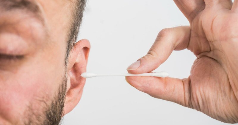 Чистка уха ватной палочкой привела к внутричерепному абсцессу