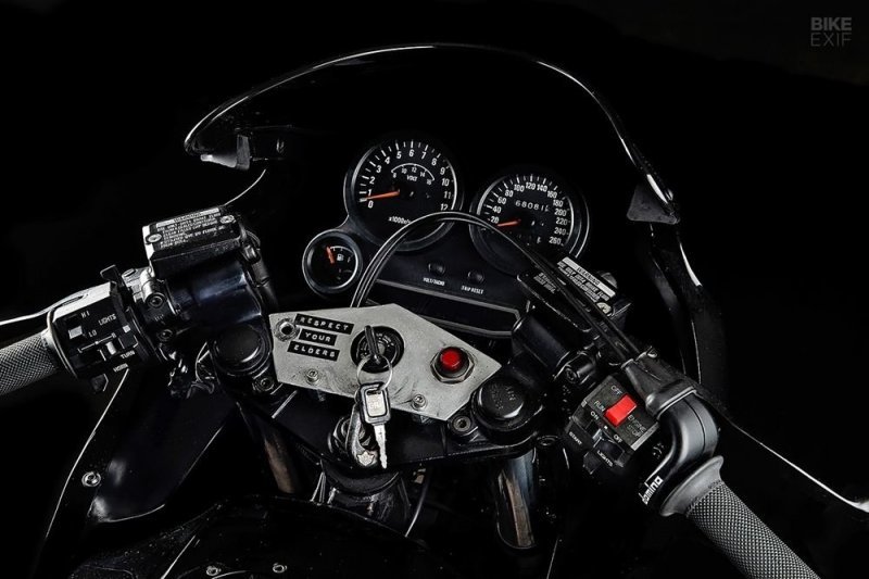 Top Gun Kawasaki GPZ900R хот-род из Италии