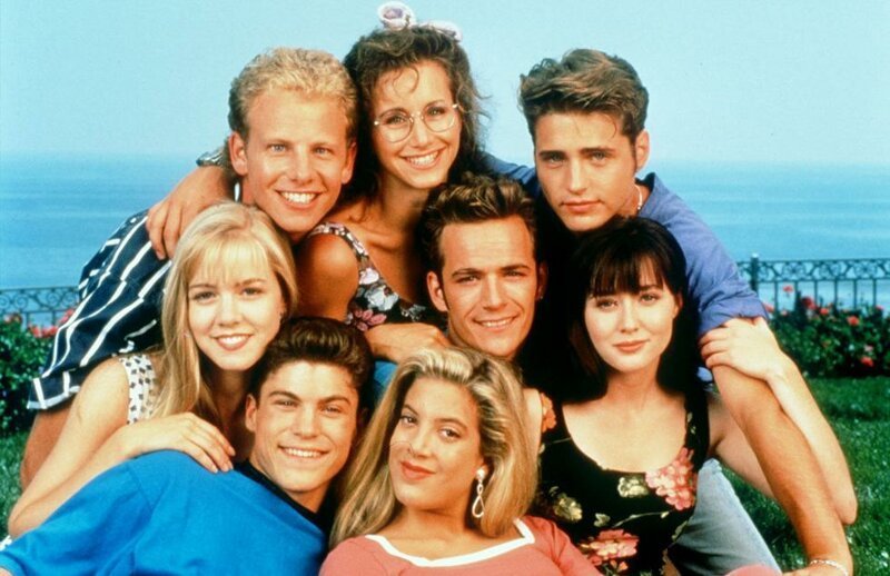 29 лет спустя: как сегодня выглядят актёры сериала «Беверли-Хиллз, 90210»