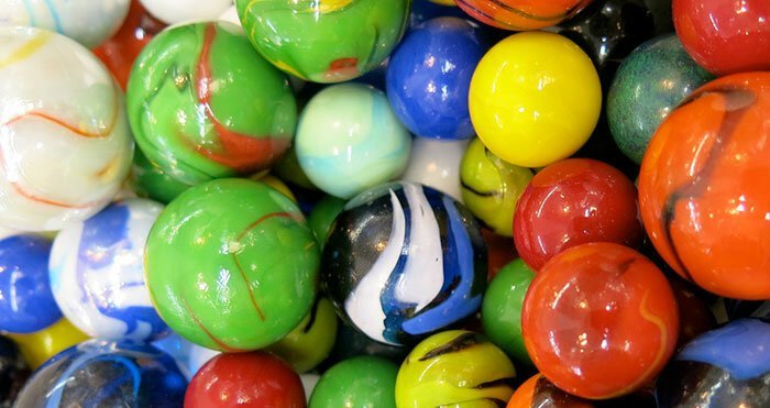 22. Стеклянный шарик может при ударе отскочить выше, чем резиновый шарик того же размера