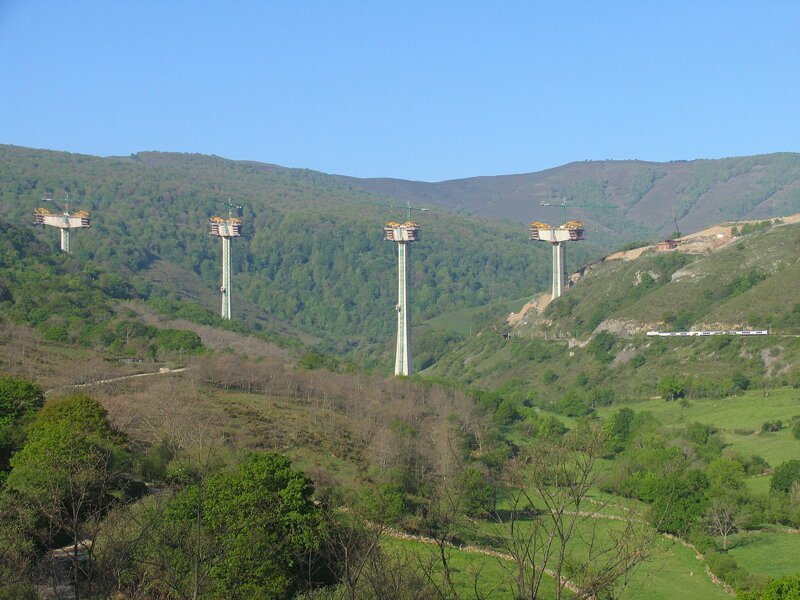 Самый высокий виадук в Средиземноморье: Монтаблис, на этапе строительства.