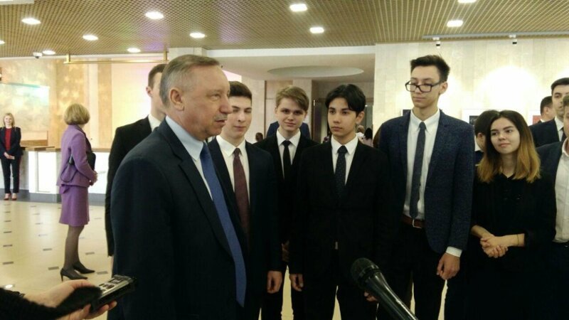 Врио губернатора Петербурга встретился с самородками «Академии талантов»