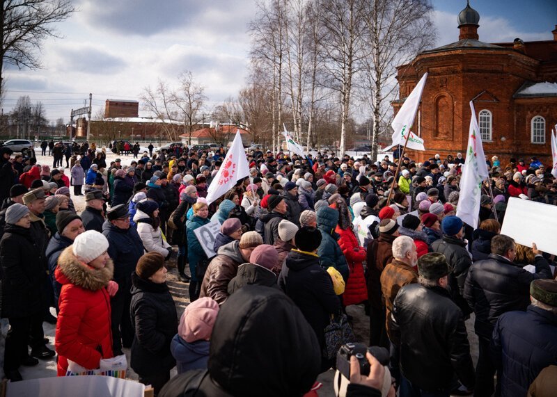 Митинг в Окуловке: предвзятый репортаж