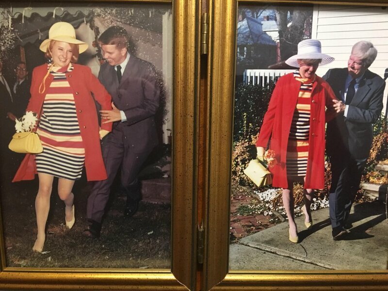 3. "Мои родители воссоздали фото с их медового месяца, который был 40 лет назад"