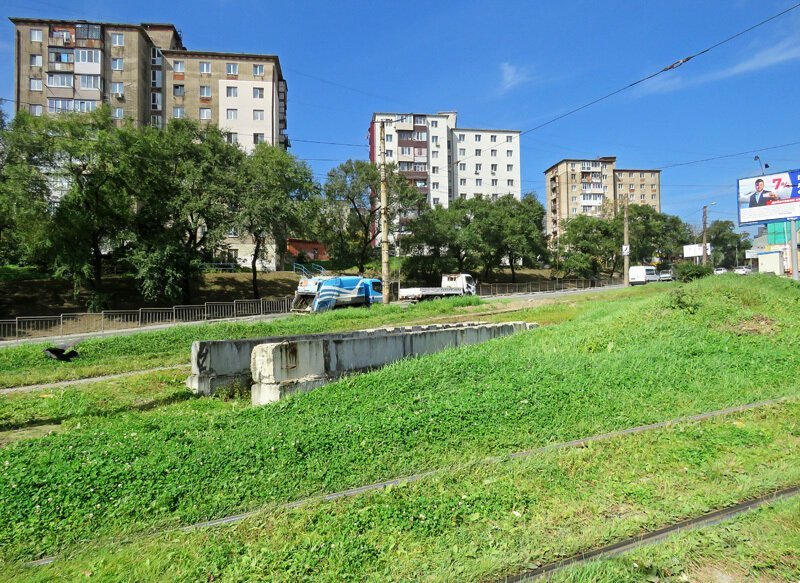 Хабаровская улица. Район Луговой Владивосток. Парк на Луговой Владивосток. Парк минный городок Владивосток 1985. Луговая Владивосток 2008.