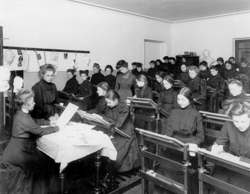 1900-е. Урок рисования в Мариинской гимназии 