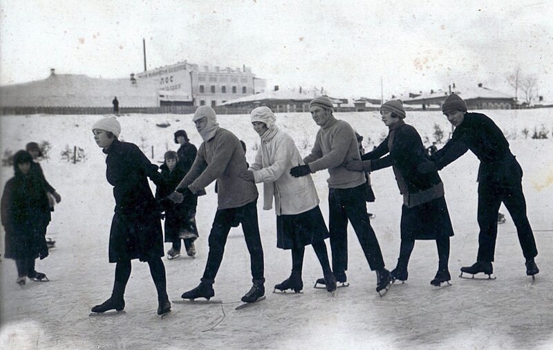 1928. Традиционный каток на льду Оми