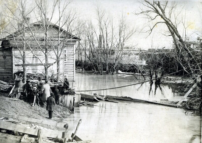 1928. Затоплен Воскресенский сквер и Марьина роща.