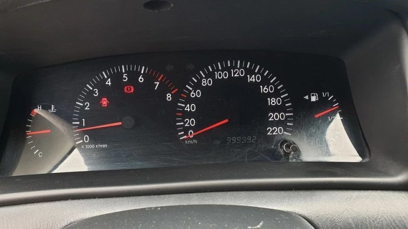 Toyota Corolla с "прошла" миллион километров за 16 лет