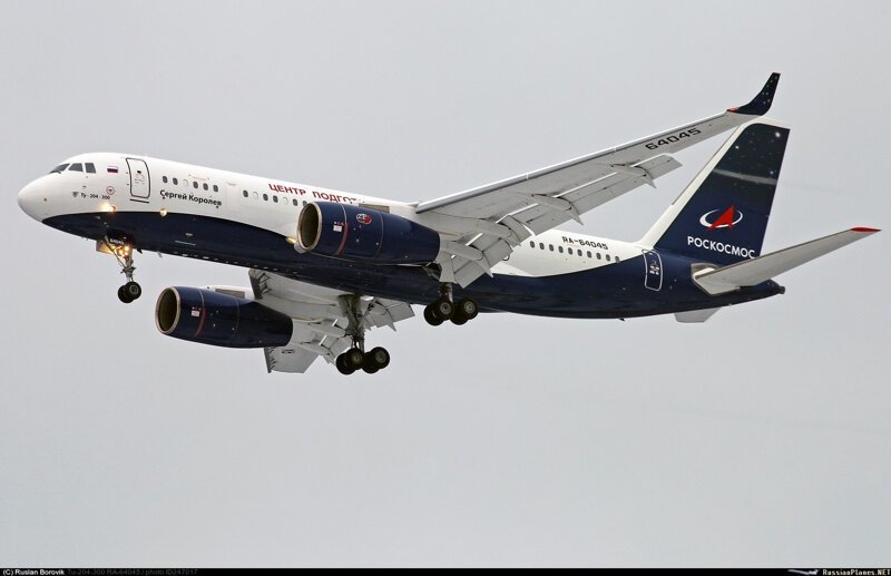 ЦПК получил первый самолет Ту-204-300