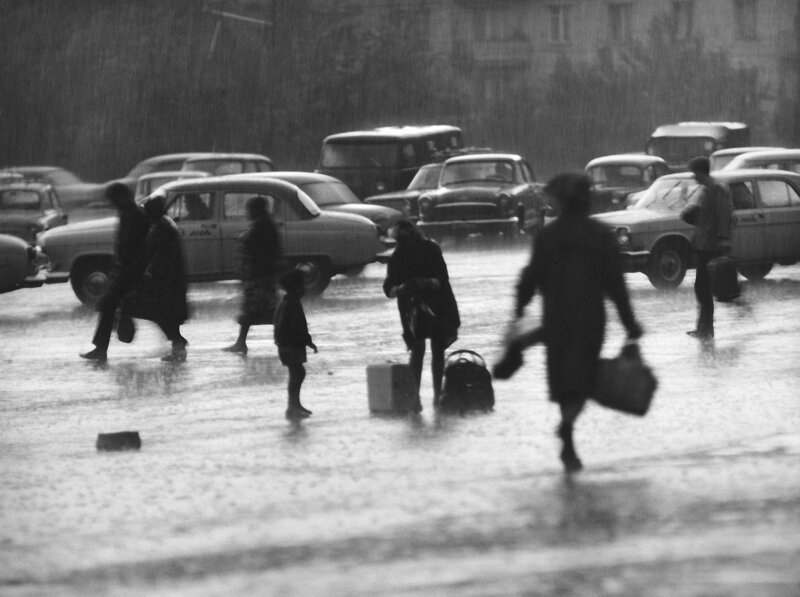 1963. «Дождь на Курском вокзале».