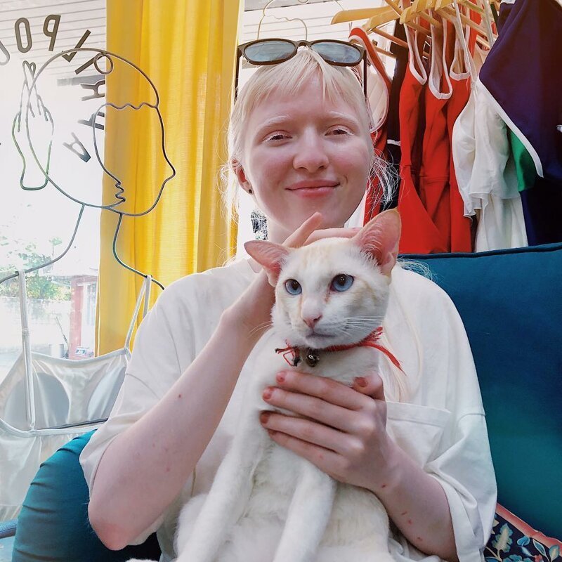 Настя Жидкова: модель-альбинос с нестандартной внешностью