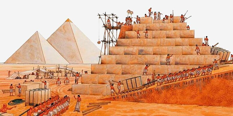 2. Древнеегипетские пирамиды были построены рабами.