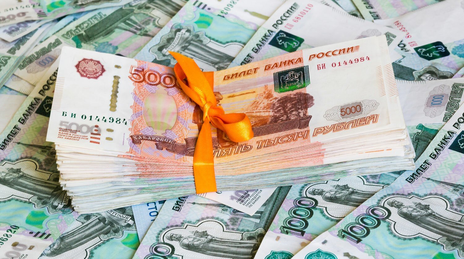 «Просто отдайте деньги»: обманутые петербуржцы «пошли в атаку» на Смольный