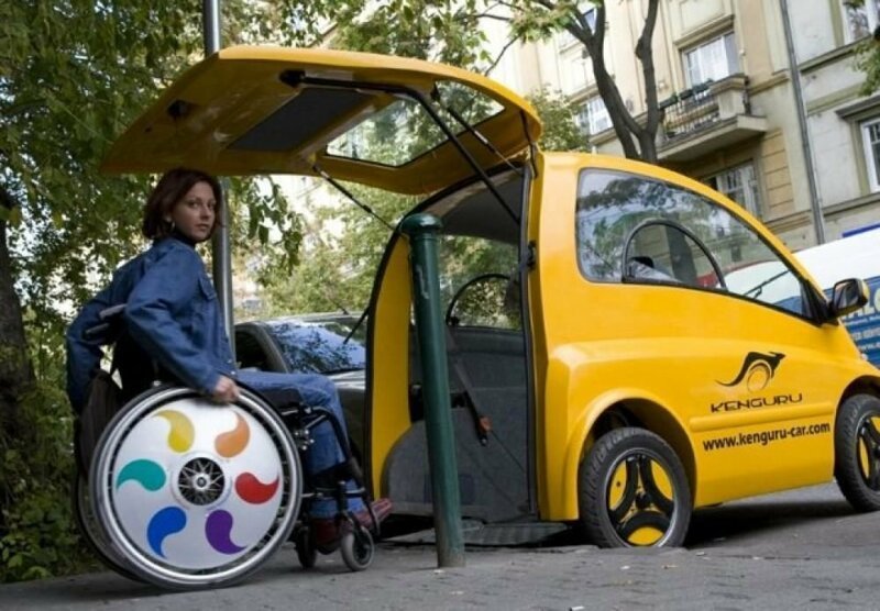 "Инвалидку" будущего показали на автосалоне в Санкт-Петербурге