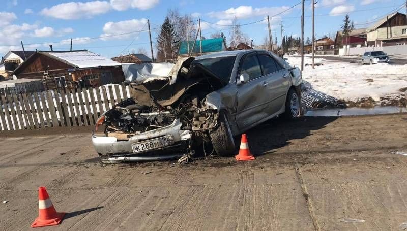 Авария дня. В Якутии столкнулись три автомобиля