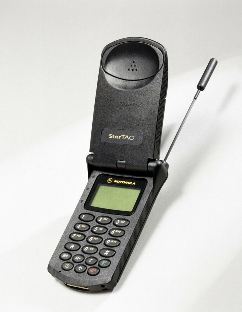 14. Motorola StarTAC